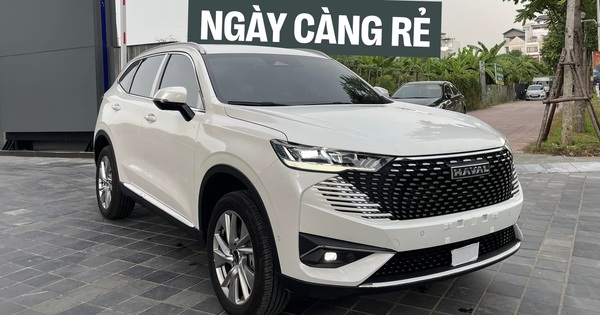 Haval H6 giảm giá mạnh còn 820 triệu tại đại lý, cạnh tranh CR-V hybrid với giá ngang Corolla Cross bản rẻ nhất