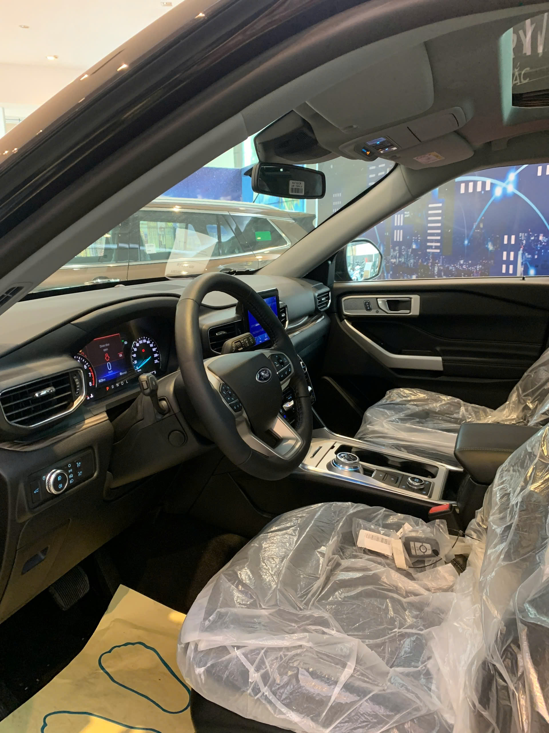 Muốn mua Ford Explorer 'giá rẻ' thì đây là một lựa chọn: Giá giảm 249 triệu, thực tế còn 1,85 tỷ, đã đổi động cơ, thêm bảo hành - Ảnh 9