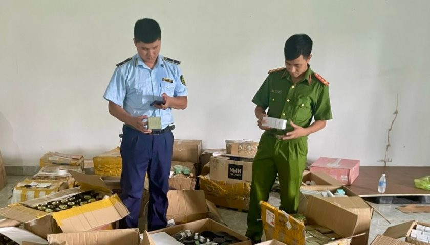 Kiểm tra toàn bộ hoạt động kinh doanh mỹ phẩm trên sàn thương mại điện tử và mạng xã hội Facebook, TikTok, Zalo, YouTube... - Ảnh 1