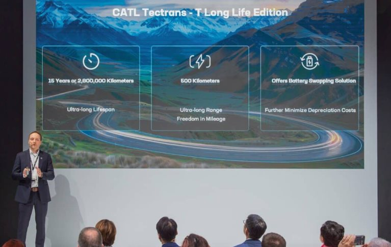 Pin xe điện khổng lồ tuổi thọ 2,8 triệu km chính thức trình làng, phạm vi hoạt động 500km 1 lần sạc - Ảnh 2