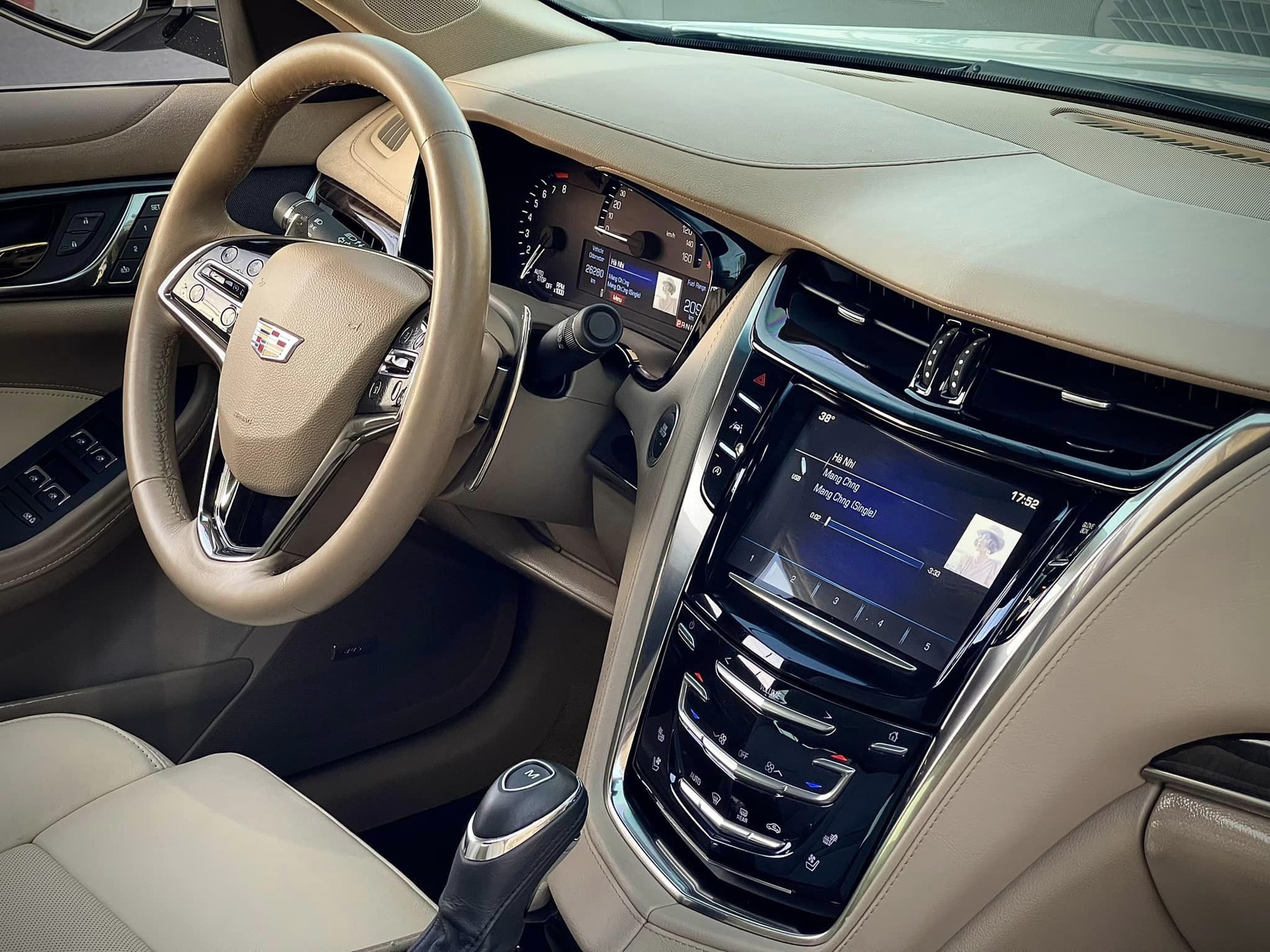 Rao Cadillac CTS giá hơn 1,4 tỷ, người bán cho biết cả Việt Nam chỉ có vài chiếc, đi trung bình hơn 3.000km/năm, cùng phân khúc E-Class - Ảnh 10