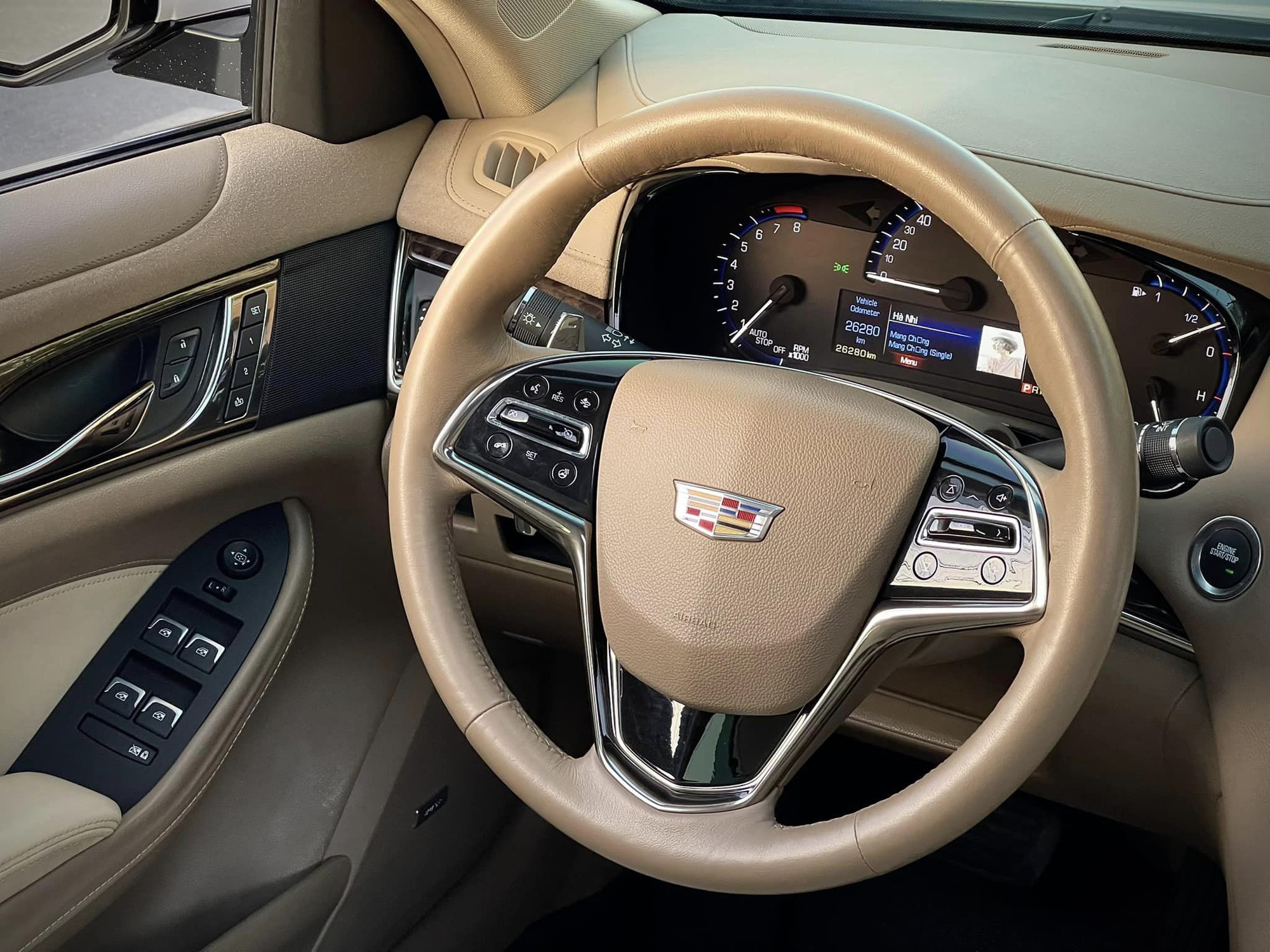 Rao Cadillac CTS giá hơn 1,4 tỷ, người bán cho biết cả Việt Nam chỉ có vài chiếc, đi trung bình hơn 3.000km/năm, cùng phân khúc E-Class - Ảnh 11