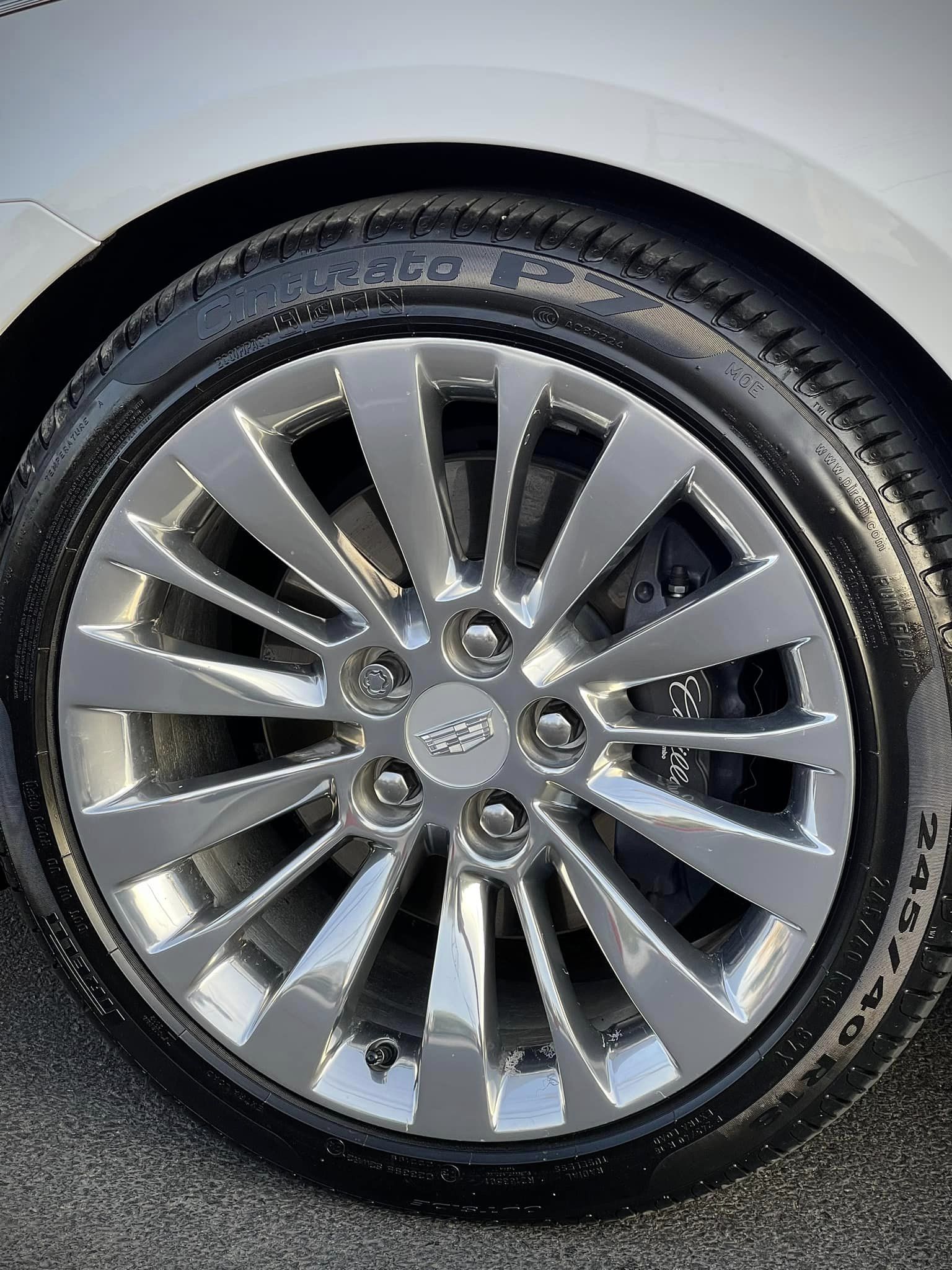 Rao Cadillac CTS giá hơn 1,4 tỷ, người bán cho biết cả Việt Nam chỉ có vài chiếc, đi trung bình hơn 3.000km/năm, cùng phân khúc E-Class - Ảnh 8