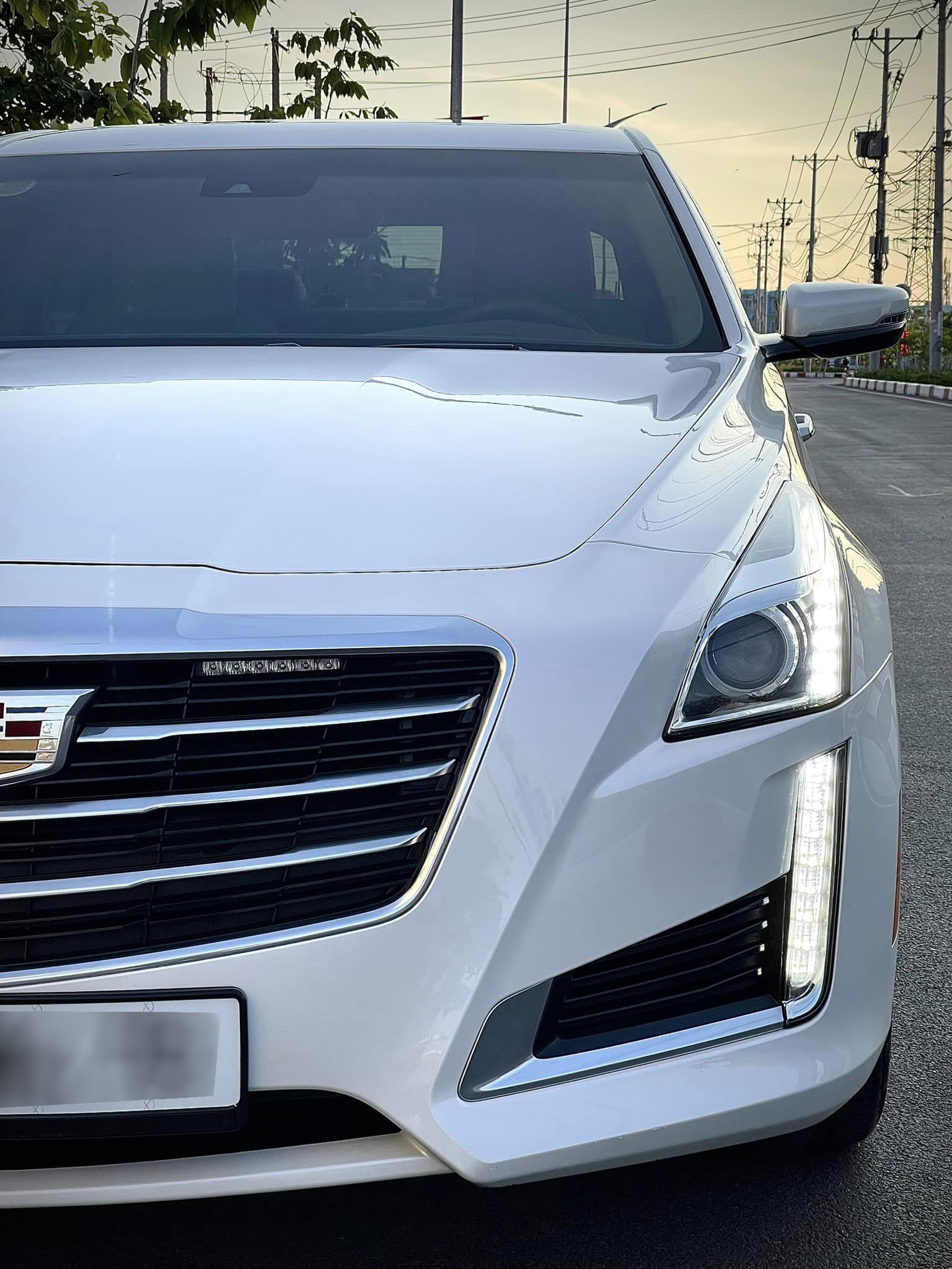 Rao Cadillac CTS giá hơn 1,4 tỷ, người bán cho biết cả Việt Nam chỉ có vài chiếc, đi trung bình hơn 3.000km/năm, cùng phân khúc E-Class - Ảnh 7