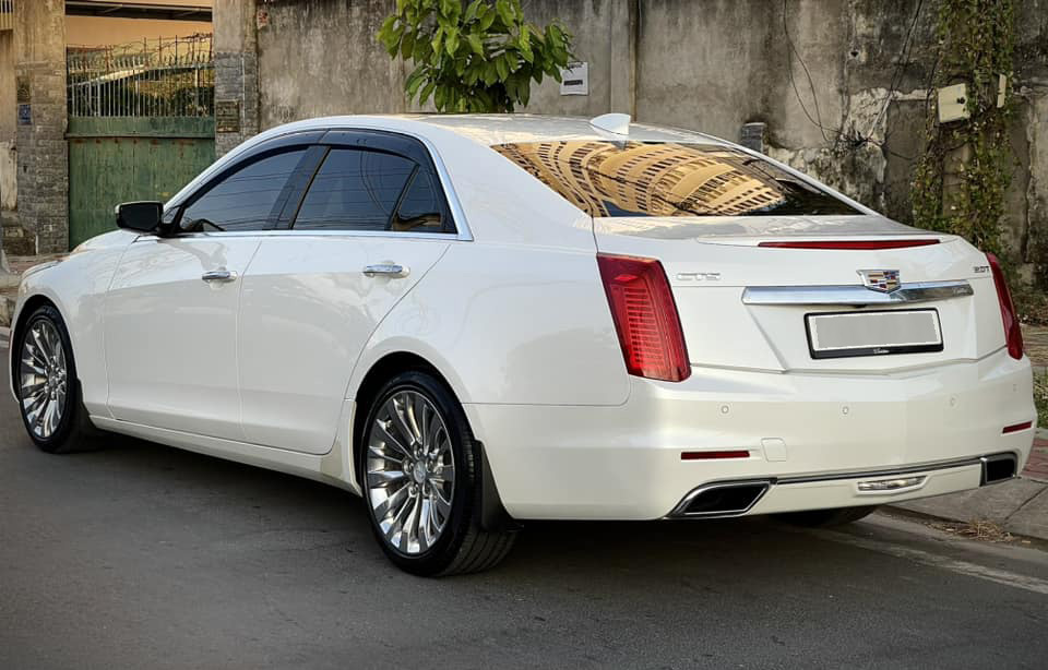 Rao Cadillac CTS giá hơn 1,4 tỷ, người bán cho biết cả Việt Nam chỉ có vài chiếc, đi trung bình hơn 3.000km/năm, cùng phân khúc E-Class - Ảnh 5