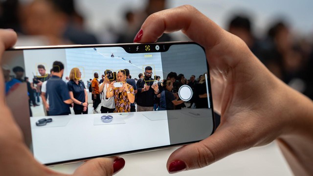 Trên tay iPhone 16 Pro: Vì sao tôi gọi chiếc điện thoại này là "siêu máy tính bỏ túi"? - Ảnh 2