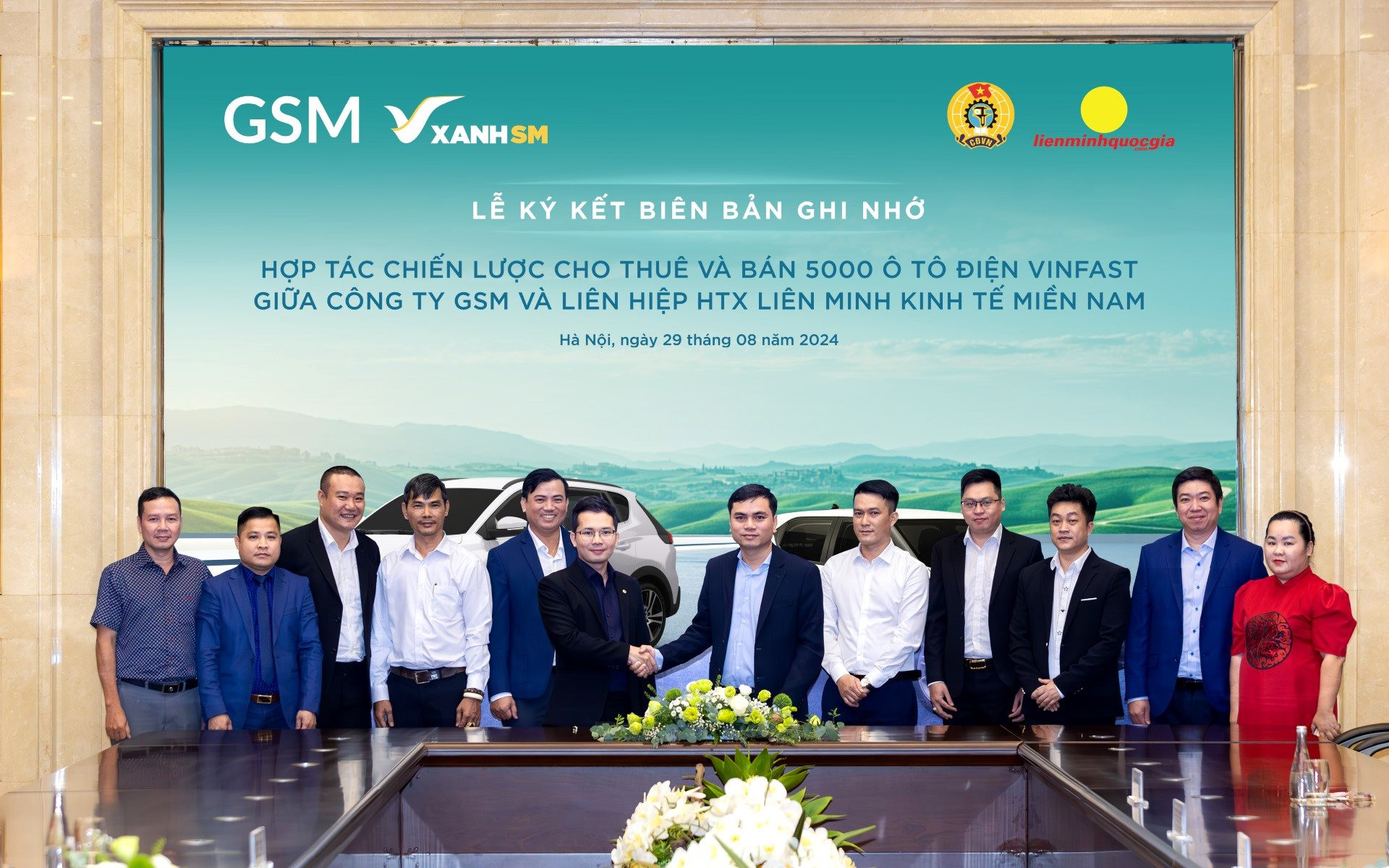 Khách "sộp" chơi lớn thuê và mua 5.000 xe điện VinFast, quyết tâm thay toàn bộ xe xăng - Ảnh 1