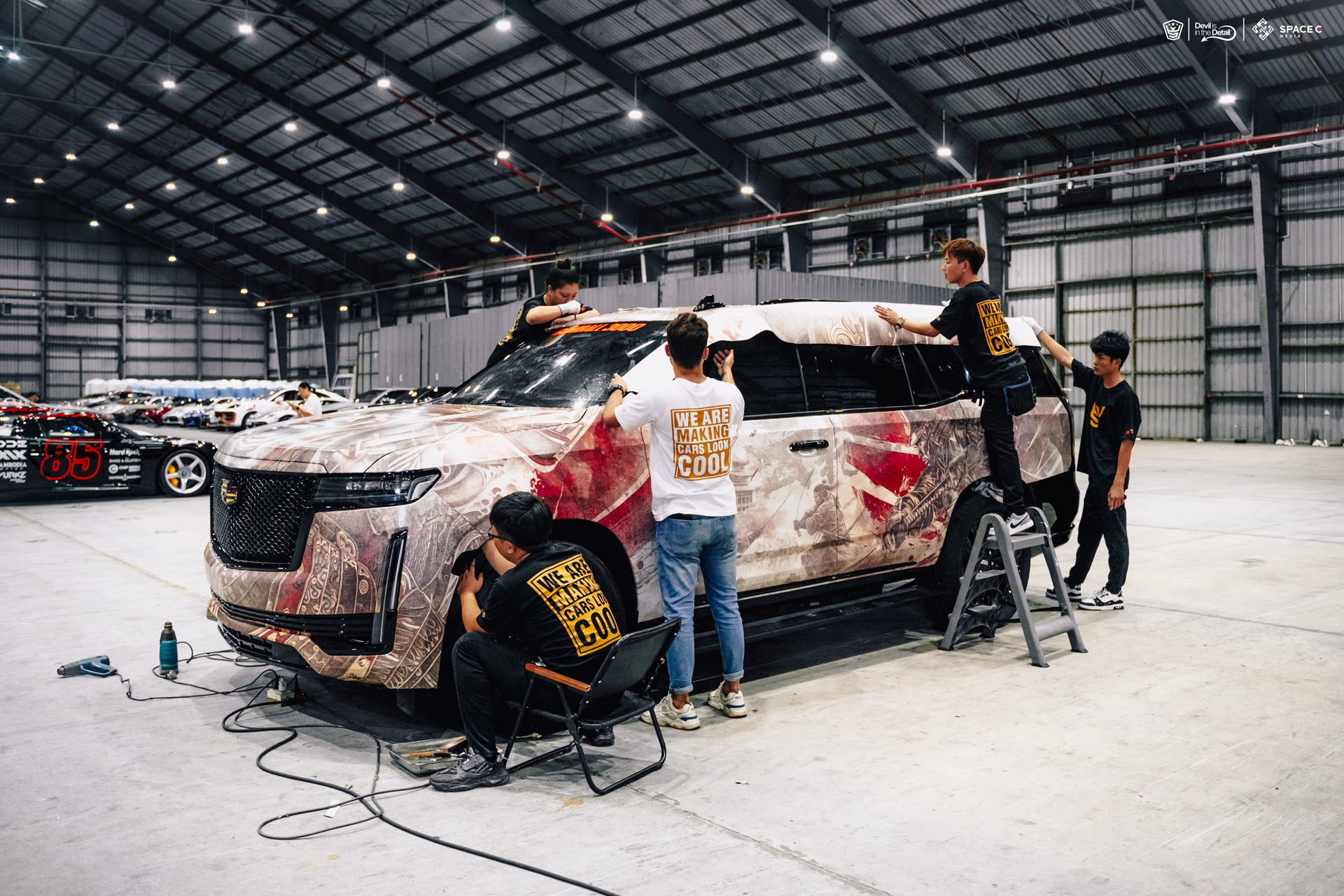 Thợ Việt bật mí hậu trường dán Escalade và G63 tại Gumball 3000: Nóng, bụi mịn, thiếu sáng, không được tháo xe, chạy đua 12 tiếng/ngày - Ảnh 7