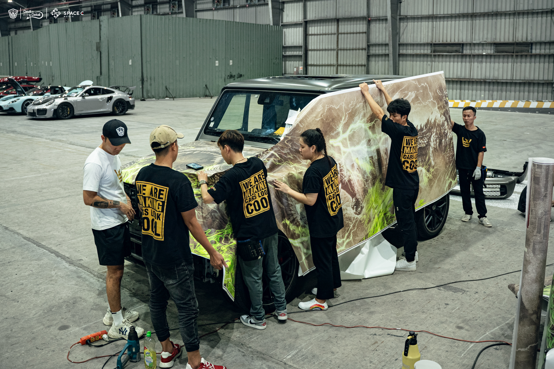 Thợ Việt bật mí hậu trường dán Escalade và G63 tại Gumball 3000: Nóng, bụi mịn, thiếu sáng, không được tháo xe, chạy đua 12 tiếng/ngày - Ảnh 10