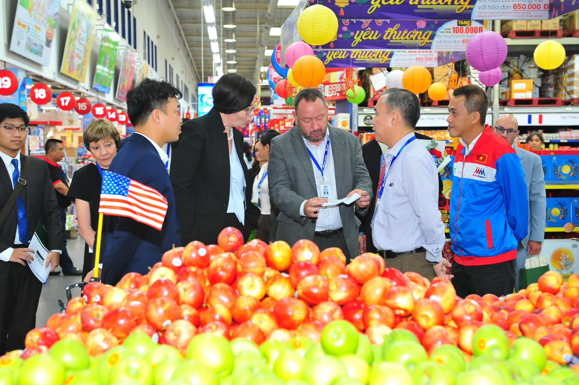 Thêm nhiều loại trái cây đặc sản Mỹ sắp vào Việt Nam - Ảnh 1