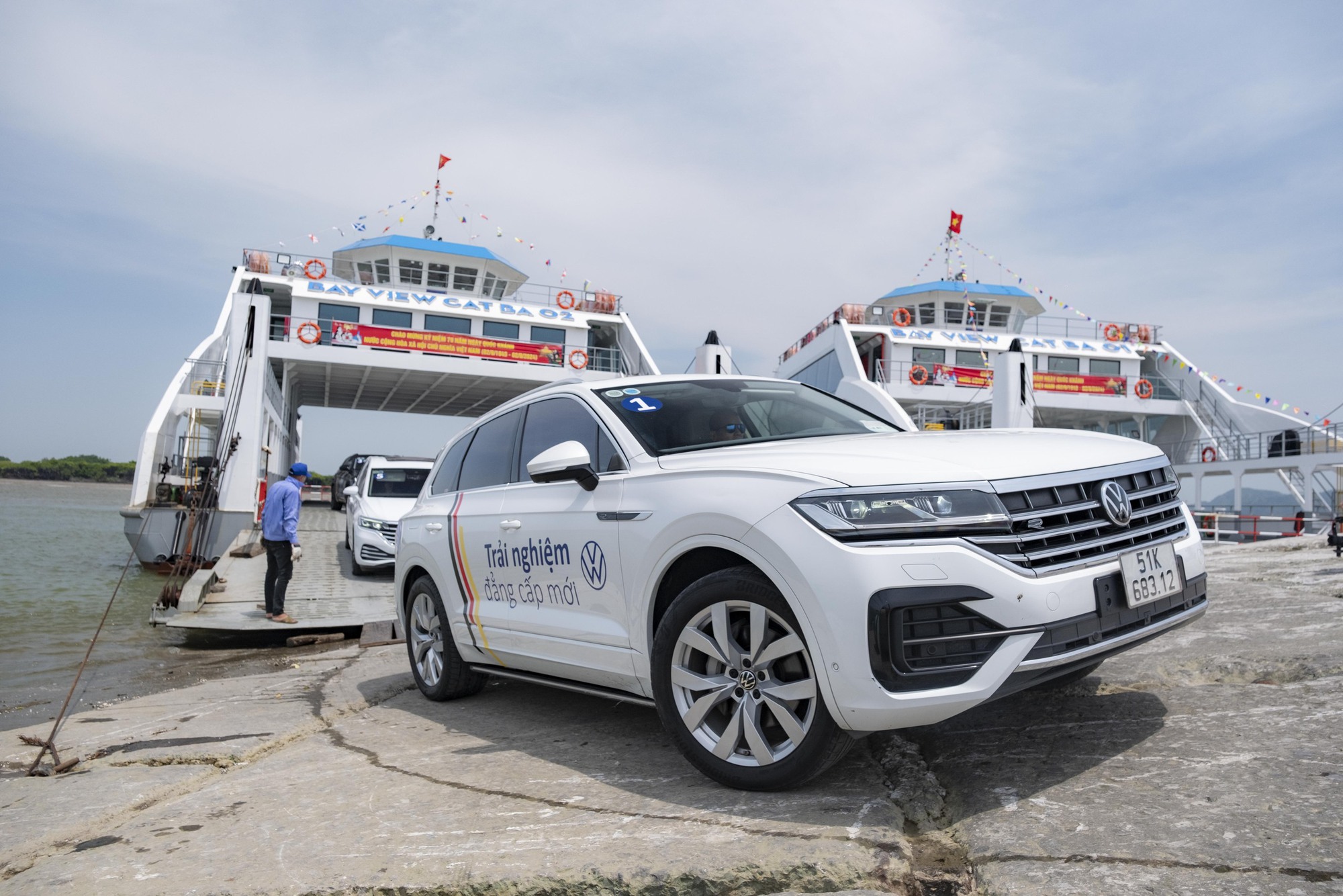 Tôi dành 2 ngày lái bộ đôi Volkswagen đi Hà Nội - Hạ Long: Đã hiểu lý do Viloran được dàn sao Việt mê, Touareg đáng có doanh số tốt hơn - Ảnh 18