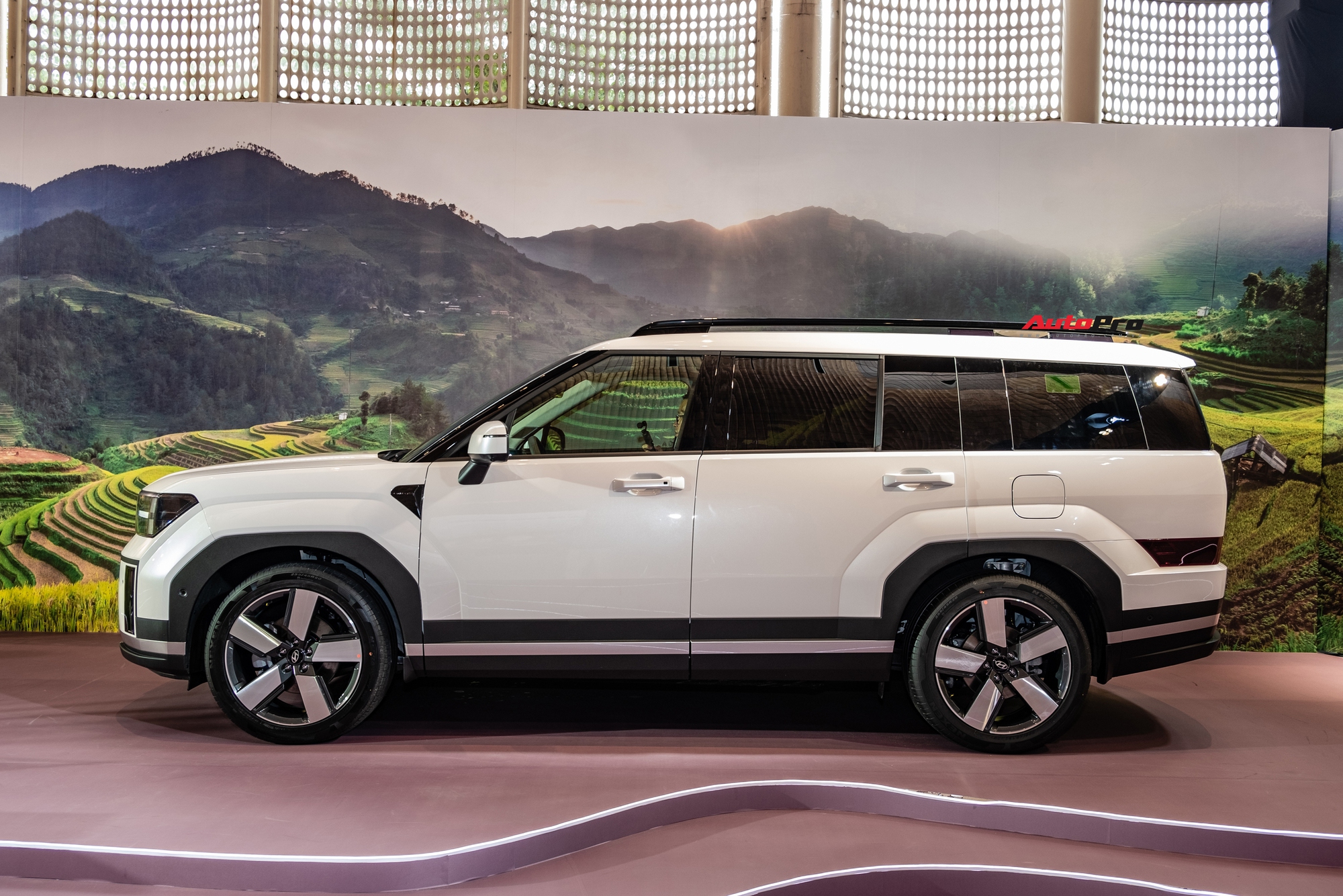 Cận cảnh Hyundai Santa Fe bản Prestige: Giá 1,265 tỷ đồng, tiện nghi gần ngang bản full, dễ thành bản bán chạy - Ảnh 18