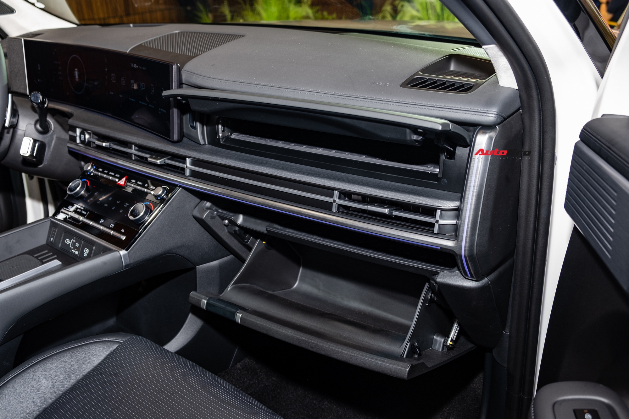 Cận cảnh Hyundai Santa Fe bản Prestige: Giá 1,265 tỷ đồng, tiện nghi gần ngang bản full, dễ thành bản bán chạy - Ảnh 12