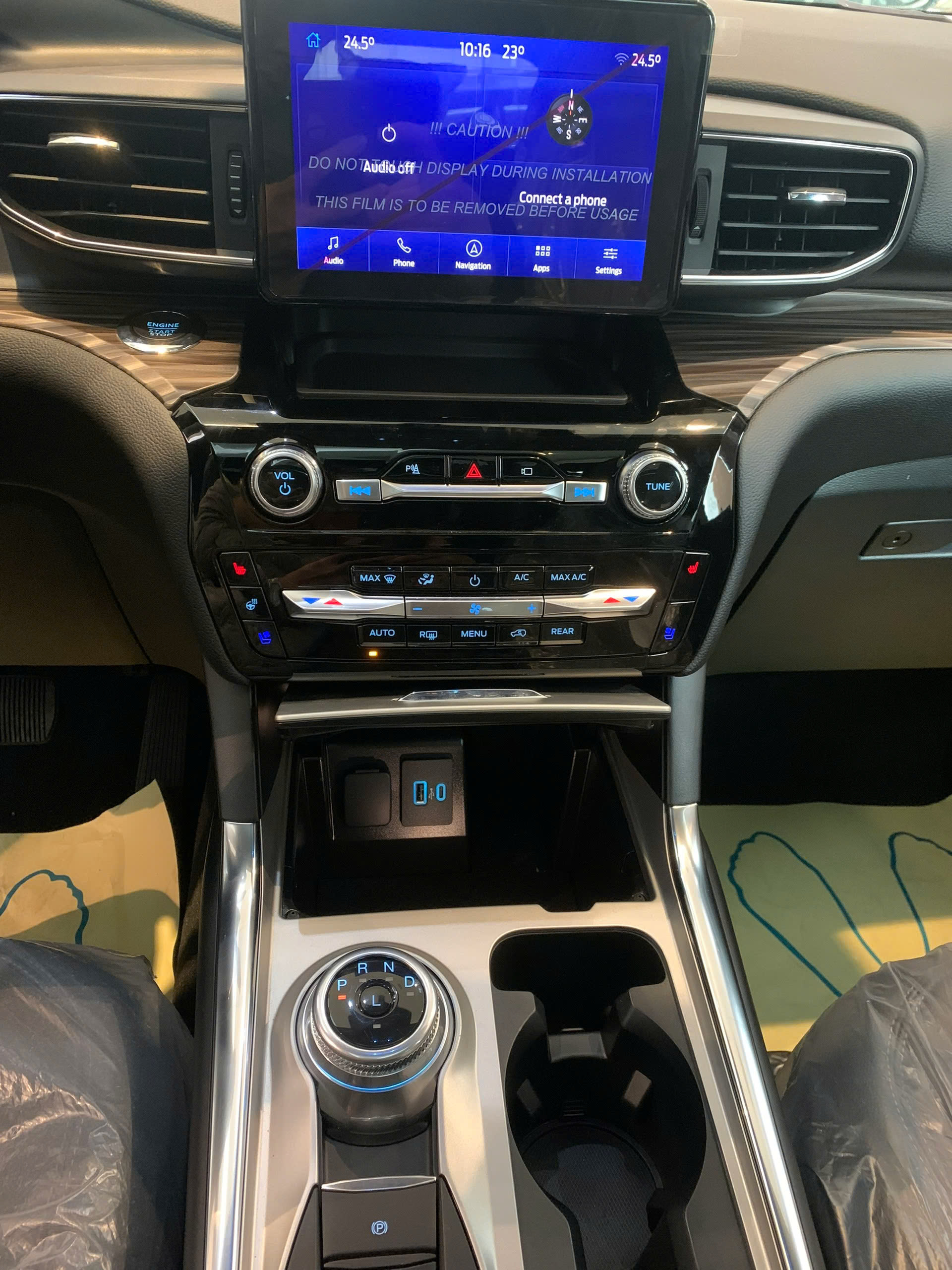 Muốn mua Ford Explorer 'giá rẻ' thì đây là một lựa chọn: Giá giảm 249 triệu, thực tế còn 1,85 tỷ, đã đổi động cơ, thêm bảo hành - Ảnh 8