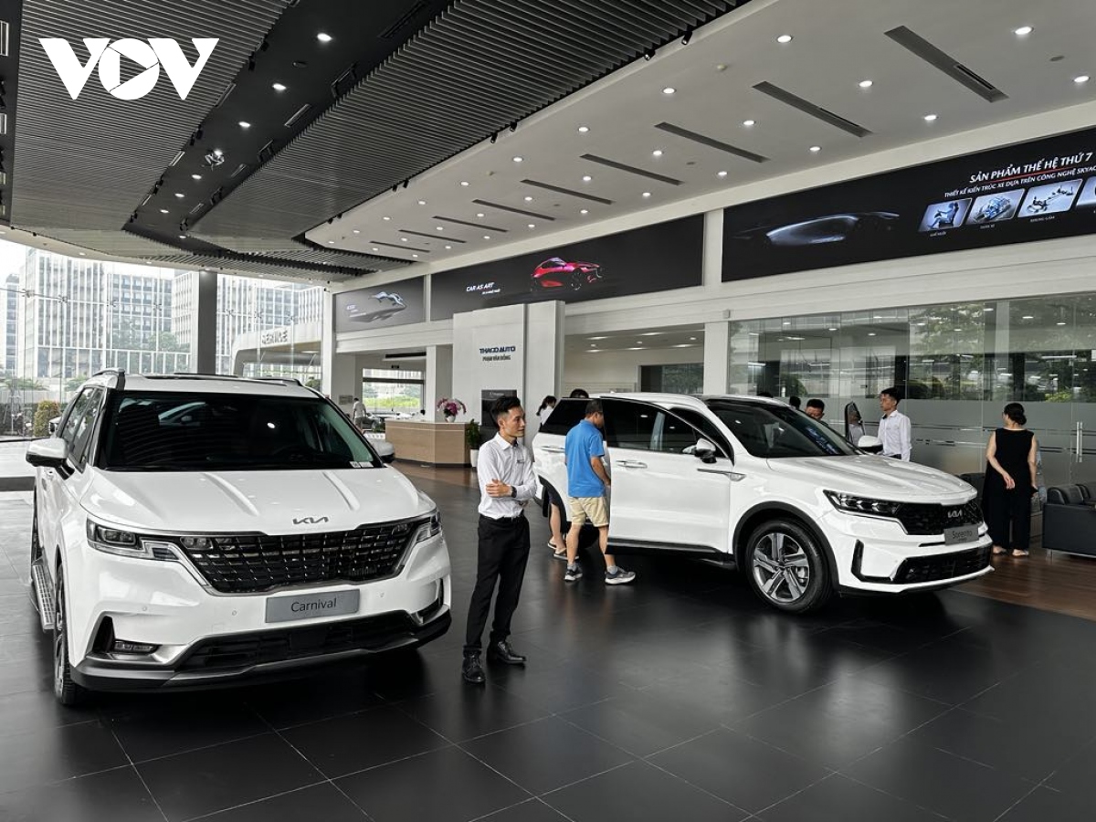 Mức thu lệ phí trước bạ ô tô sản xuất trong nước như thế nào từ tháng 12/2024? - Ảnh 1