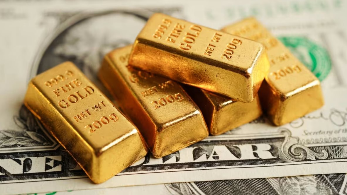 Giới phân tích và đầu tư thấy phía trước giá vàng là 'cả bầu trời xanh' - Ảnh 1