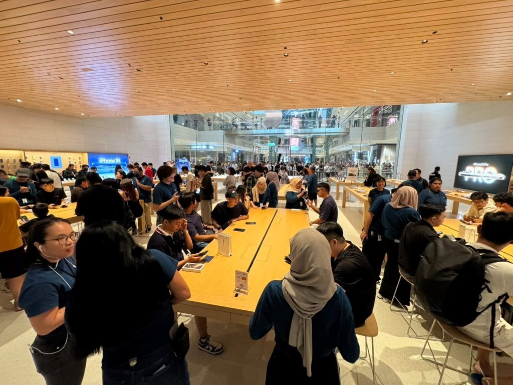Tôi dành 5 năm chuyên setup iPhone mới trước ngày mở bán, đây là trải nghiệm của nhân viên Apple trong ngày đặc biệt nhất năm - Ảnh 2
