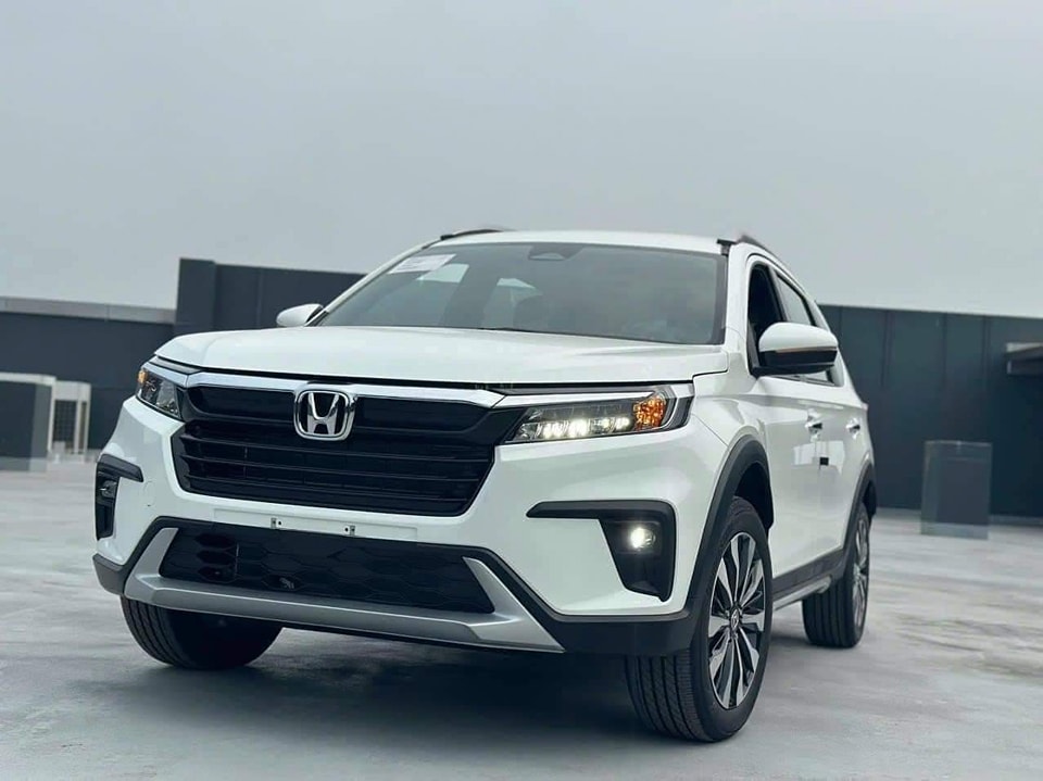 Hàng loạt MPV đua ưu đãi: Xpander bản cao giảm gần 70 triệu, XL7 Hybrid mới ra mắt đã xuống còn 570 triệu - Ảnh 5