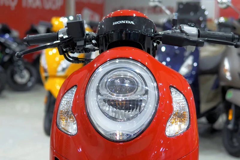 Xe ga giá 35 triệu đồng của Honda: Trang bị không kém cạnh Vision, tiết kiệm xăng ấn tượng chỉ 1,8 lít/100 km - Ảnh 1