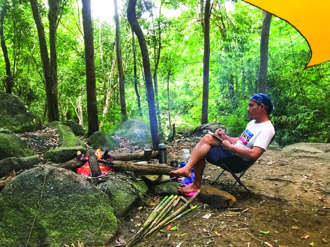 Xuất khẩu nghệ thuật từ… rác - Ảnh 3