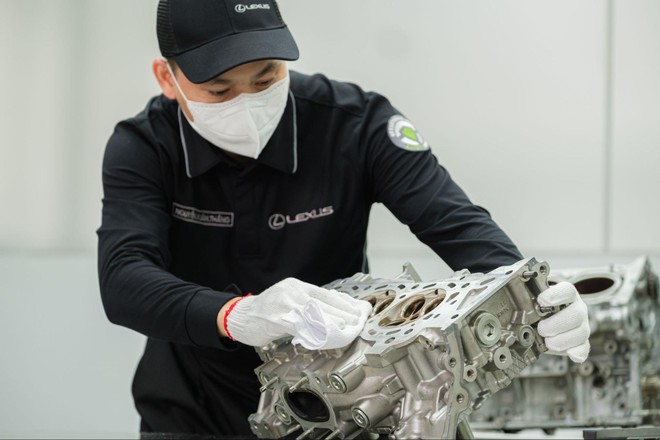 ‘Nuôi’ xe sang ở Việt Nam tốn tiền là chuyện xưa rồi: Các hãng đang chạy đua dịch vụ, bảo dưỡng rẻ hơn xe phổ thông - Ảnh 4