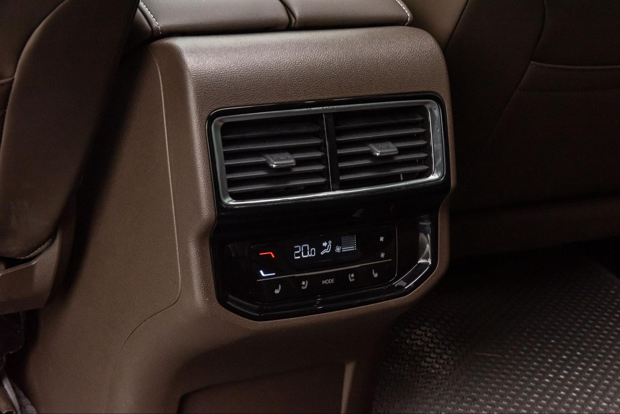 Tôi dành 2 ngày lái bộ đôi Volkswagen đi Hà Nội - Hạ Long: Đã hiểu lý do Viloran được dàn sao Việt mê, Touareg đáng có doanh số tốt hơn - Ảnh 4