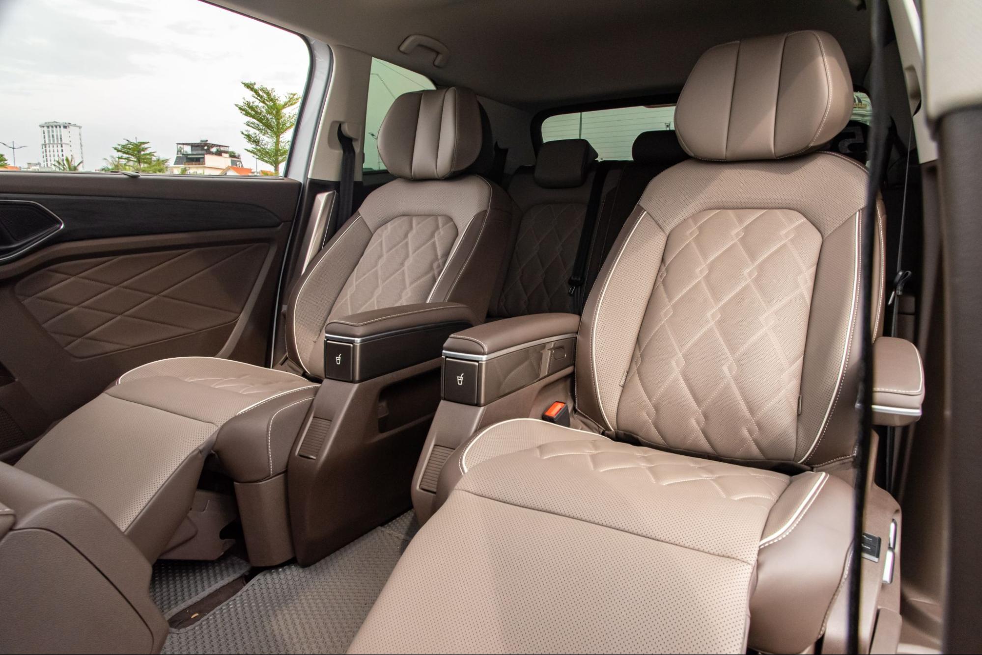 Tôi dành 2 ngày lái bộ đôi Volkswagen đi Hà Nội - Hạ Long: Đã hiểu lý do Viloran được dàn sao Việt mê, Touareg đáng có doanh số tốt hơn - Ảnh 3