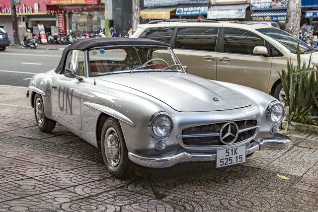 'Anh em' với mẫu xe 143 triệu USD đắt nhất thế giới xuất hiện trước nhà ông Đặng Lê Nguyên Vũ - Ảnh 5