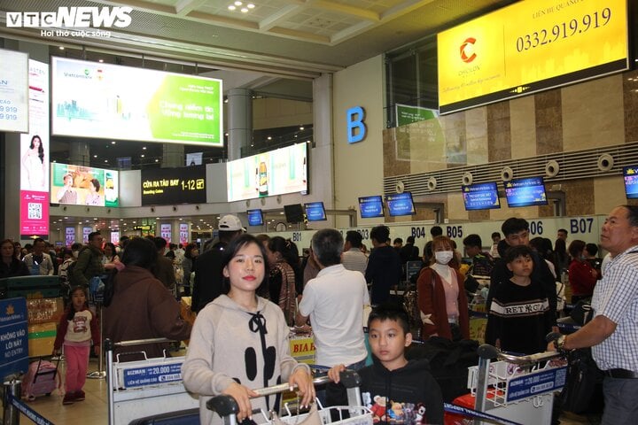 Vì sao ít người đi máy bay dịp nghỉ lễ 2/9? - Ảnh 3