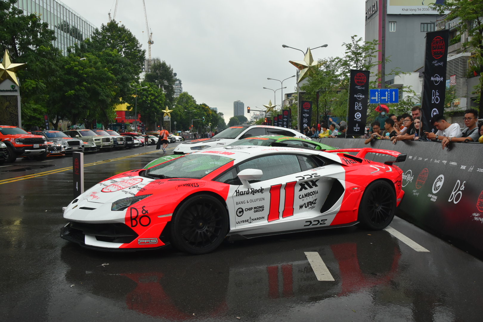 Cận cảnh dàn xe tham gia Gumball 3000: Đủ siêu xe đến siêu SUV, có cả bản giới hạn, bán tải và 2 xe VinFast - Ảnh 11