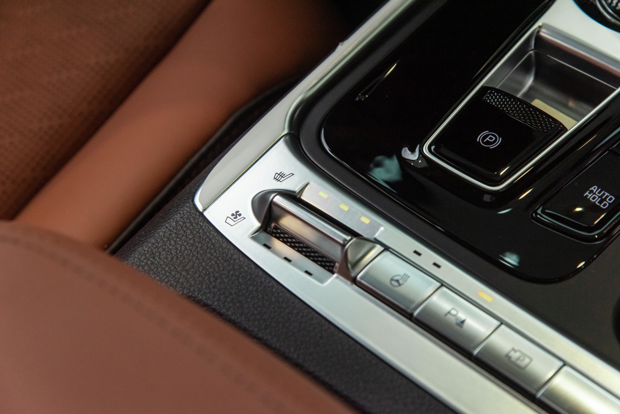 Chi tiết Kia Carnival 2024 bản cao nhất: Bản nâng cấp với nhiều điểm mới, kỳ vọng tiếp tục dẫn đầu - Ảnh 16