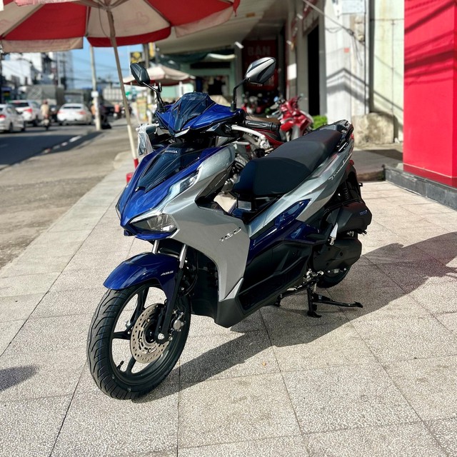 Giá xe Honda Air Blade chênh cả chục triệu đồng so với giá niêm yết, khách vẫn săn mua ầm ầm - Ảnh 3