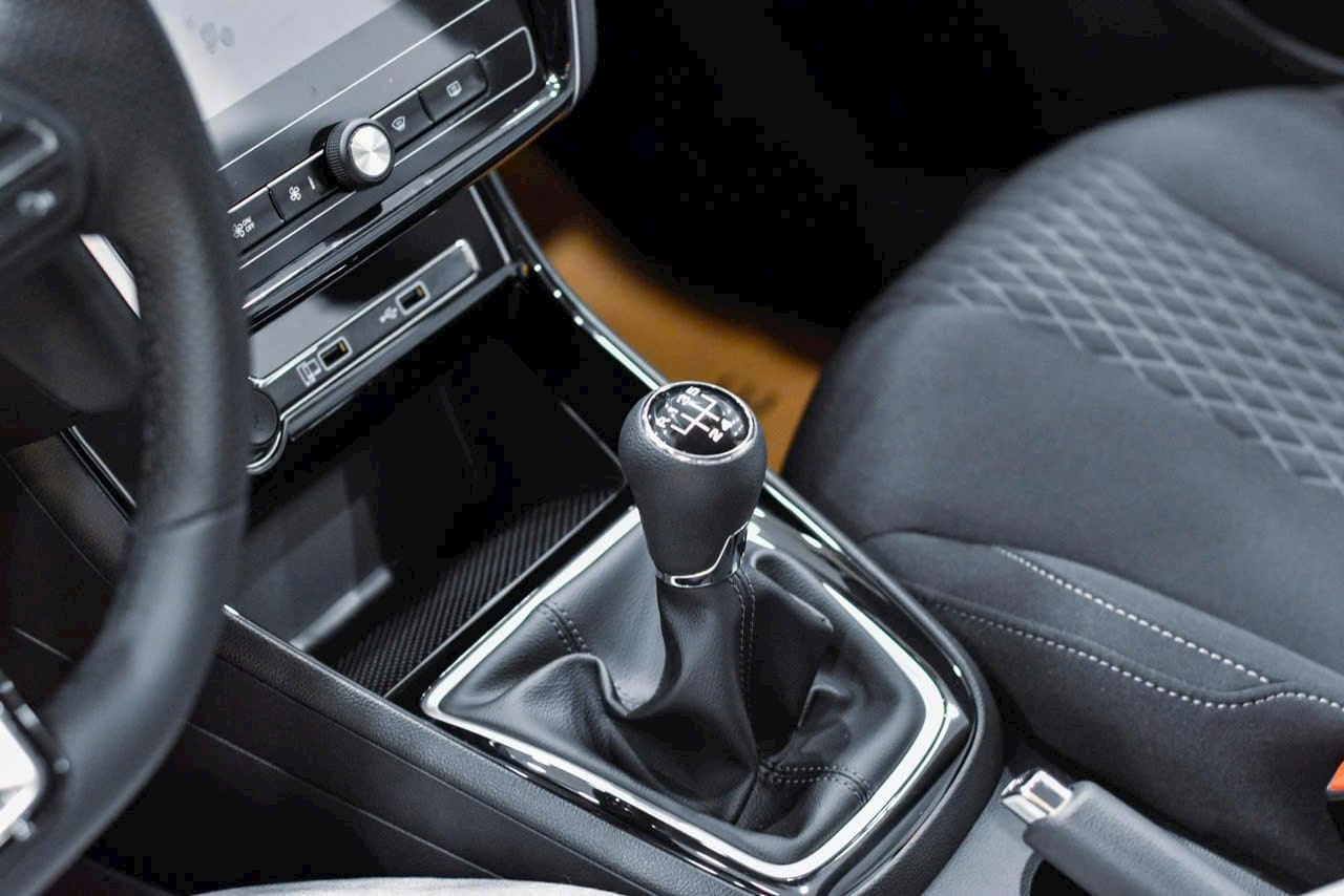 MG5 giảm giá kỷ lục còn 315 triệu tại đại lý: Rẻ hơn cả i10 bản ‘base’, chỉ còn 1 bản, hợp dân chạy dịch vụ - Ảnh 12