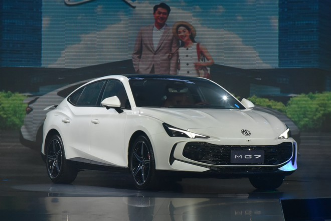 MG7 mới ra mắt đã giảm giá ở đại lý: Còn từ 688 triệu đồng, chung phân khúc Mazda6 nhưng rẻ ngang Mazda3 - Ảnh 3