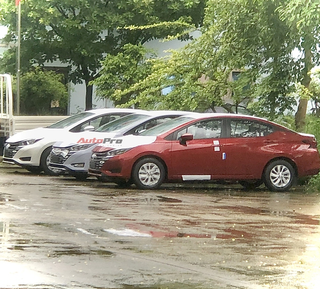 Nissan Almera giảm giá mạnh tại đại lý trước khi ra mắt bản mới: Giảm sâu nhất 130 triệu, bản 'full' còn 465 triệu đồng, tiệm cận giá i10 - Ảnh 10