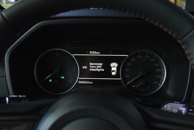 Mitsubishi Triton 2024 ra mắt Việt Nam: Giá từ 655 triệu, thêm động cơ bi-turbo, nhiều công nghệ mới đấu Ranger - Ảnh 12