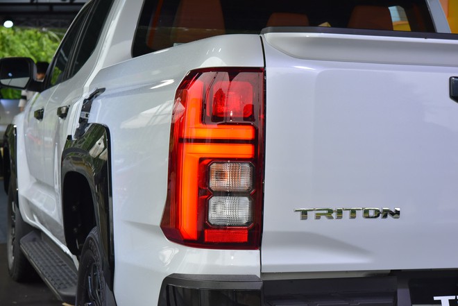 Mitsubishi Triton 2024 ra mắt Việt Nam: Giá từ 655 triệu, thêm động cơ bi-turbo, nhiều công nghệ mới đấu Ranger - Ảnh 5