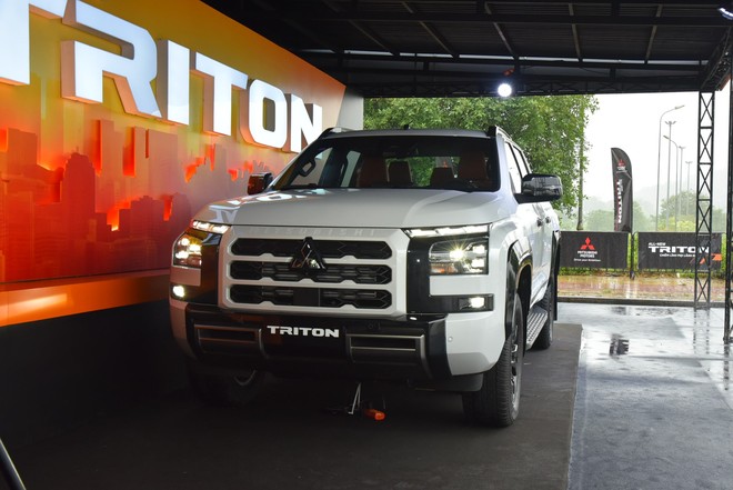 Mitsubishi Triton 2024 ra mắt Việt Nam: Giá từ 655 triệu, thêm động cơ bi-turbo, nhiều công nghệ mới đấu Ranger - Ảnh 2