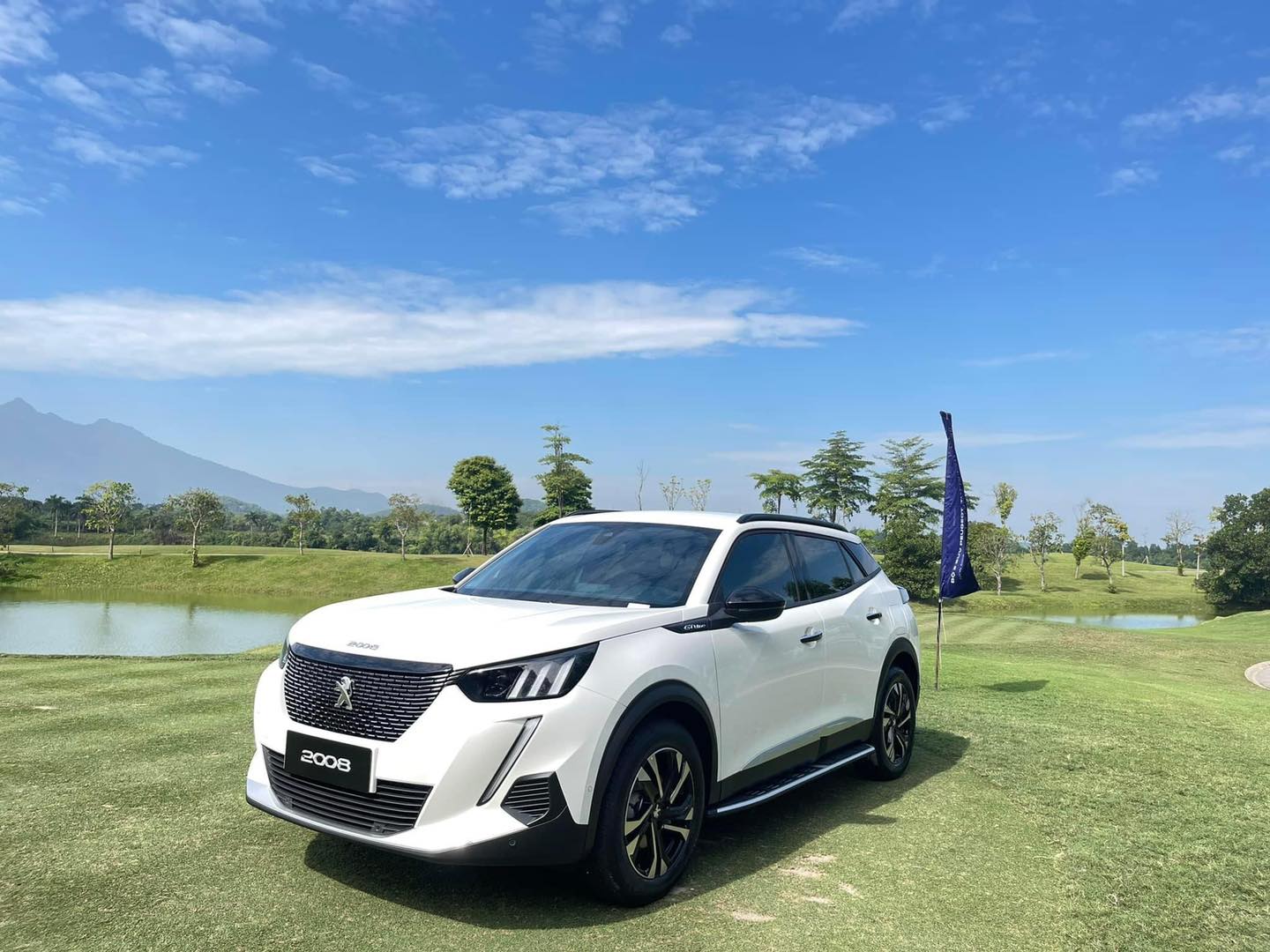 Mua xe lúc này được lợi kép: Hàng loạt mẫu 'cân' hai ưu đãi, có xe tiết kiệm tới hơn 400 triệu - Ảnh 10