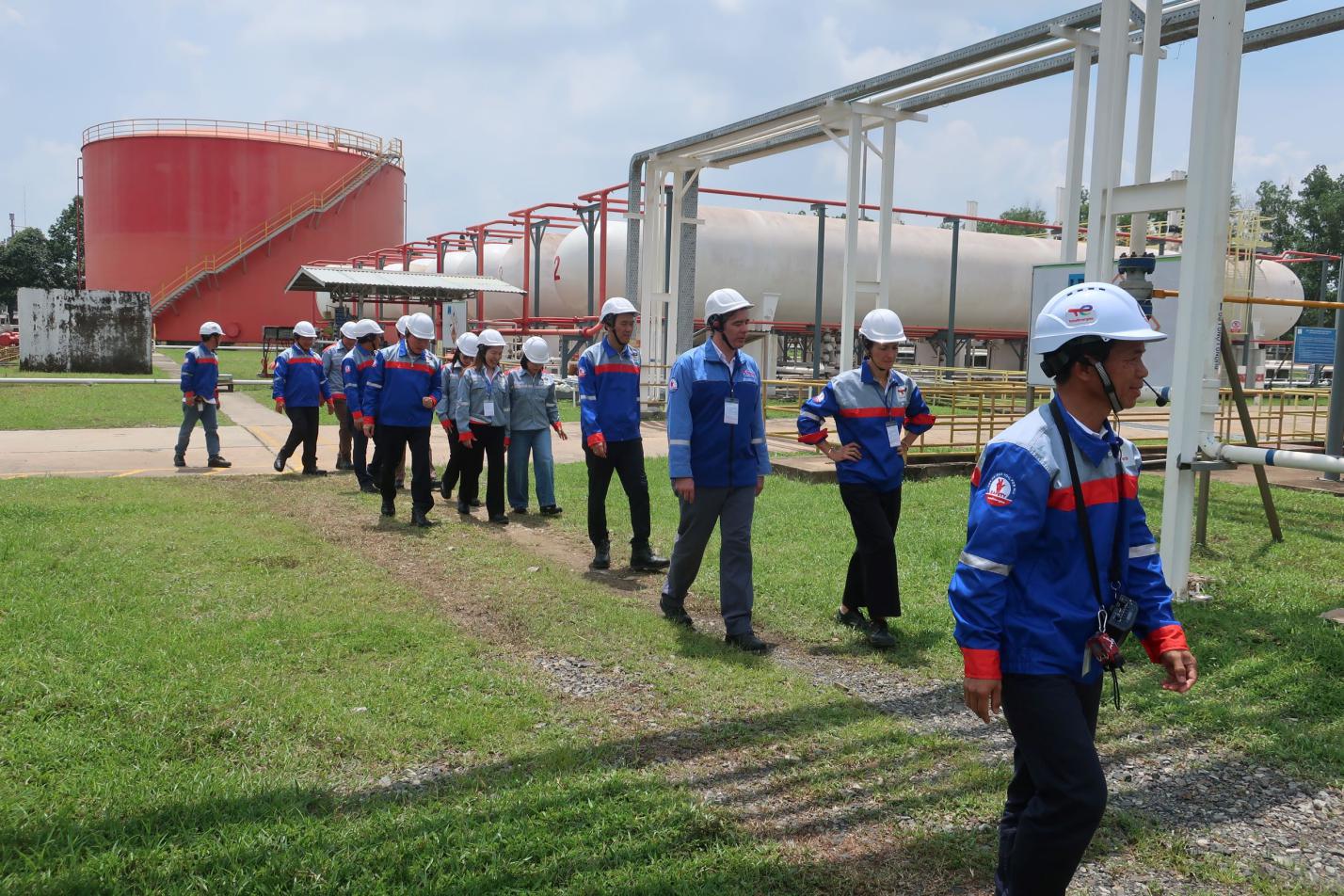 TotalEnergies kỷ niệm thành lập hai nhà máy tại Việt Nam - Ảnh 1