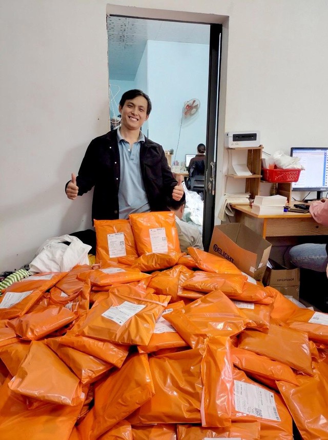 Doanh nghiệp thời trang tăng trưởng 30% mỗi tháng nhờ xuất khẩu trực tuyến - Ảnh 2