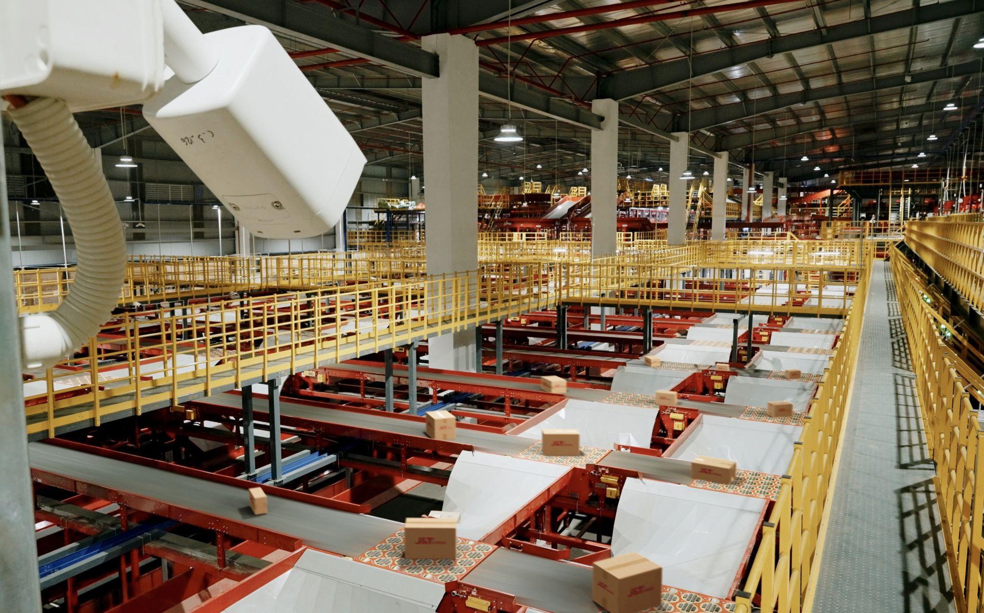 J&T Express liên tục đầu tư cho năng lực vận hành trước mùa cao điểm - Ảnh 2