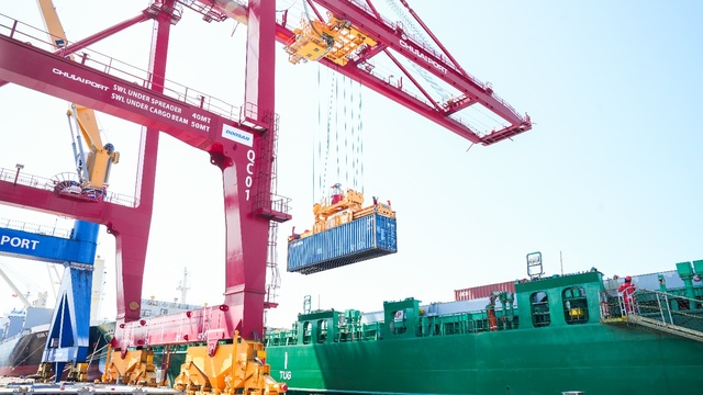 Xuất khẩu body sơn màu và linh kiện xe Kia New Carnival sang Ấn Độ - Ảnh 3