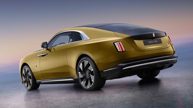 Rolls-Royce lên lịch ra mắt SUV điện đầu tiên - Ảnh 2