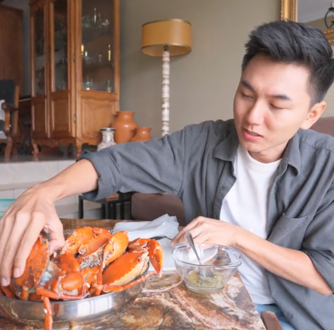 Khoai Lang Thang khiến dân tình "nghi ngờ" khi nói cua biển châu Phi 65k/kg mà ngon như cua Cà Mau - Ảnh 7