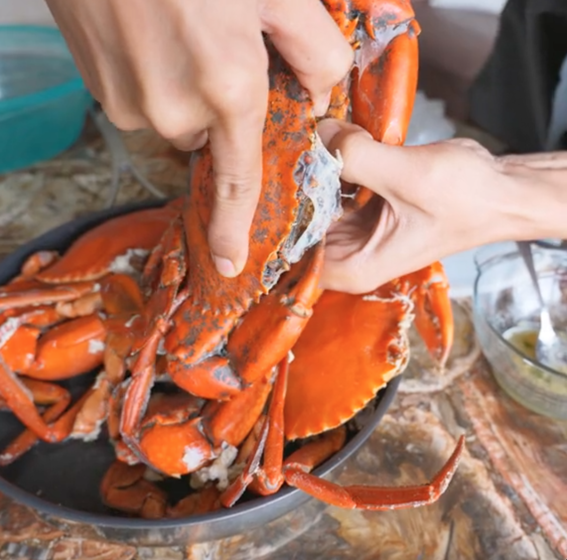 Khoai Lang Thang khiến dân tình "nghi ngờ" khi nói cua biển châu Phi 65k/kg mà ngon như cua Cà Mau - Ảnh 8