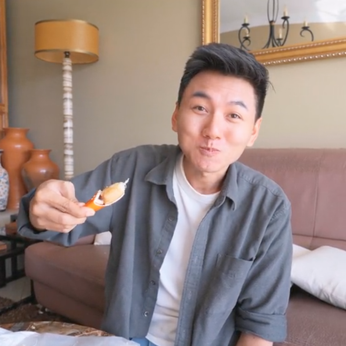 Khoai Lang Thang khiến dân tình "nghi ngờ" khi nói cua biển châu Phi 65k/kg mà ngon như cua Cà Mau - Ảnh 10