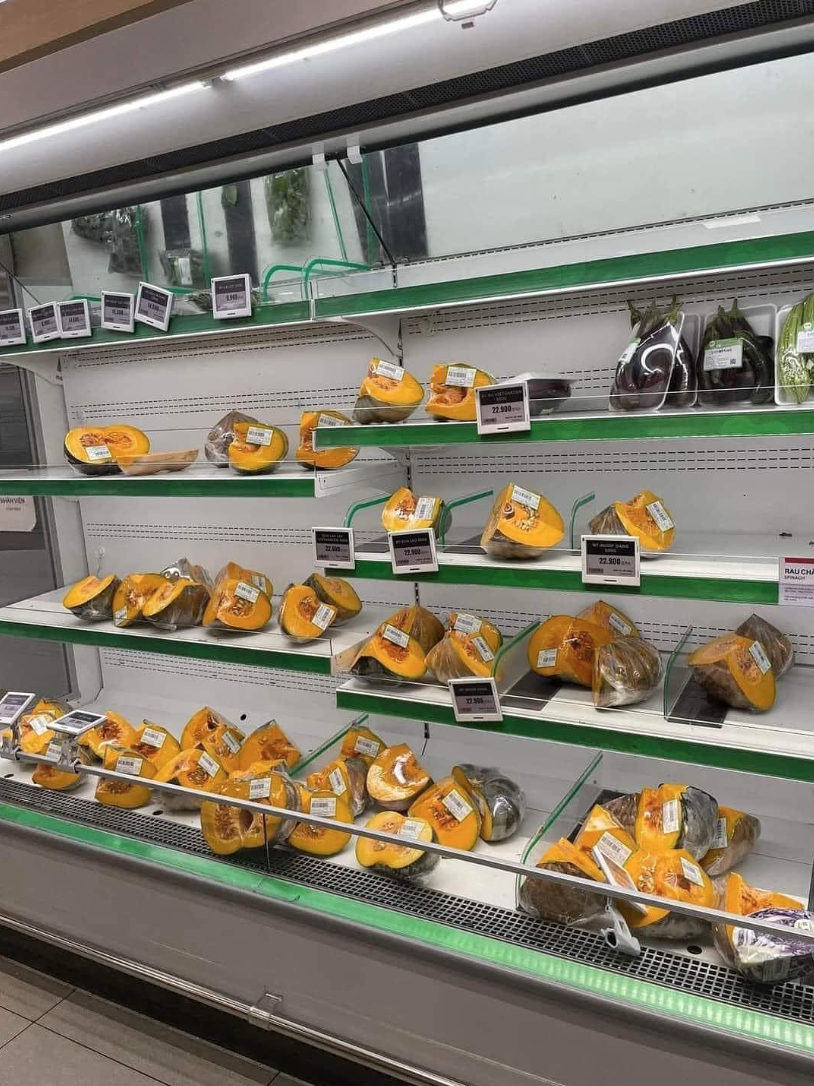 Tiếp tục có 1 loại quả bị "bỏ rơi" giữa siêu thị Hà Nội, dân mạng nhìn là biết ngay lý do - Ảnh 6