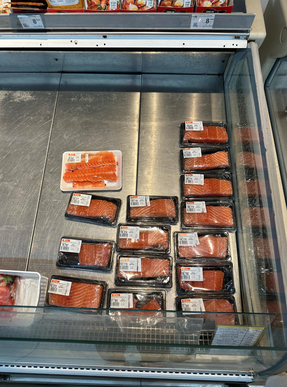 Tiếp tục có 1 loại quả bị "bỏ rơi" giữa siêu thị Hà Nội, dân mạng nhìn là biết ngay lý do - Ảnh 7