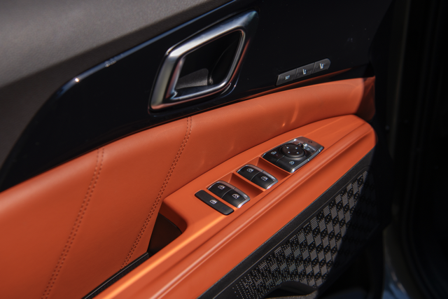 Kia Carnival 2024 ra mắt Việt Nam: 4 phiên bản giá từ 1,299 tỷ, chỉ còn máy dầu, cải tiến tiện nghi, nâng cao ADAS - Ảnh 29